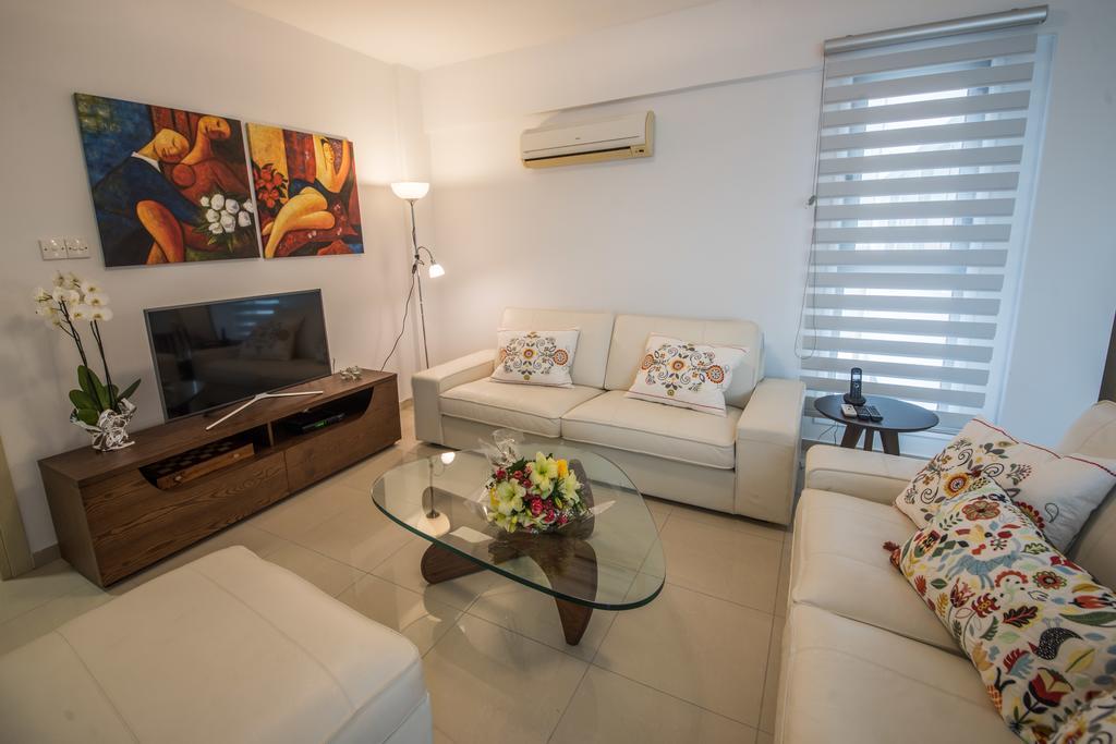 شقة Skylight Megaron لارنكا المظهر الخارجي الصورة
